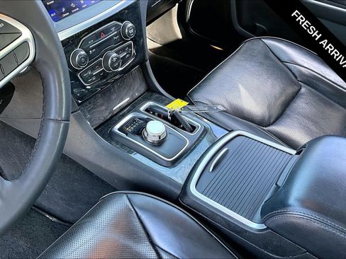 Used 2023 Chrysler 300 Touring L w/ Comfort Group AWD/4WD image 8