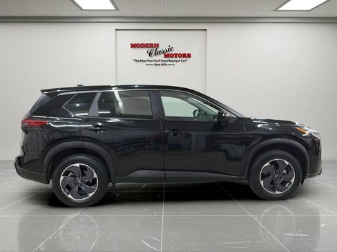 Used 2024 Nissan Rogue SV FWD image 8