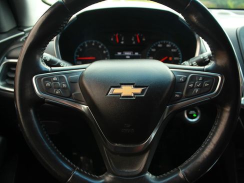 Used 2018 Chevrolet Equinox LT AWD/4WD image 18