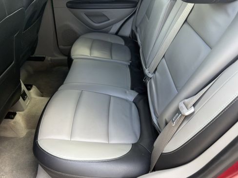 Used 2014 Buick Encore Leather image 9