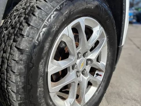Used 2019 Chevrolet Traverse LS AWD/4WD image 20