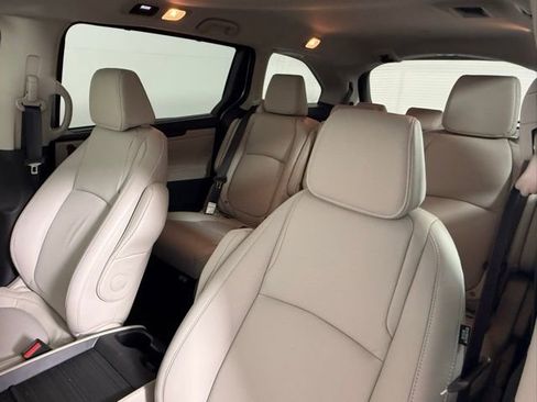 Used 2026 Honda Odyssey EX-L image 29