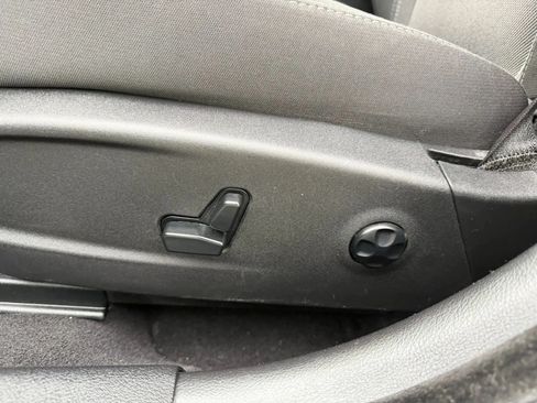 Used 2019 Dodge Charger SXT AWD/4WD image 14