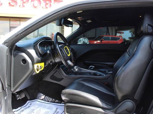 Used 2017 Dodge Challenger R/T Plus image 14