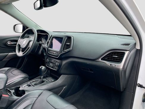 Used 2022 Jeep Cherokee Latitude Lux FWD image 26