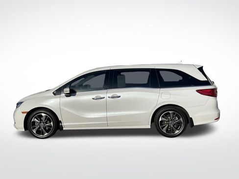 Used 2022 Honda Odyssey Elite image 2