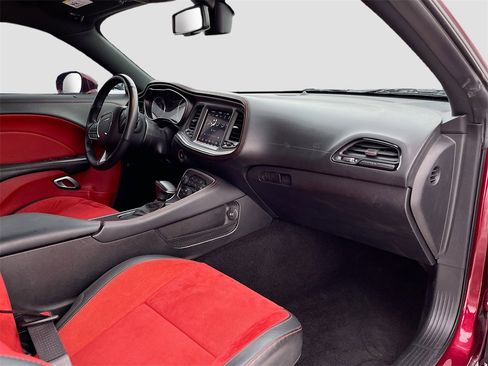 Used 2021 Dodge Challenger GT w/ Plus Package image 29