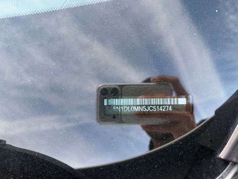 Used 2018 INFINITI QX60 FWD w/ Deluxe Technology Package image 25