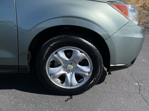 Used 2014 Subaru Forester 2.5i AWD/4WD image 31