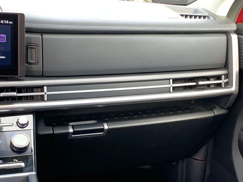 Used 2025 Hyundai Santa Fe SEL image 38