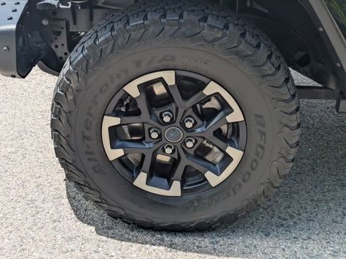 Used 2024 Jeep Wrangler Unlimited Rubicon 4xe AWD/4WD image 14