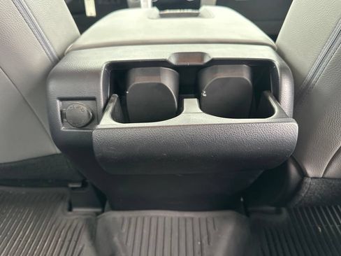 Used 2019 Toyota Tundra Limited w/ Limited Premium Package AWD/4WD image 27