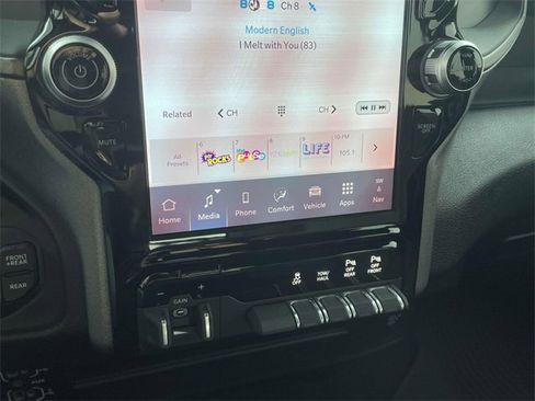 Used 2025 GMC Sierra 1500 Elevation w/ Elevation Premium Package image 45