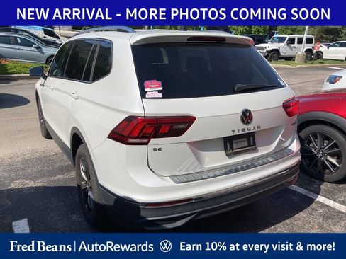 Used 2023 Volkswagen Tiguan SE w/ Panoramic Sunroof Package AWD/4WD image 4