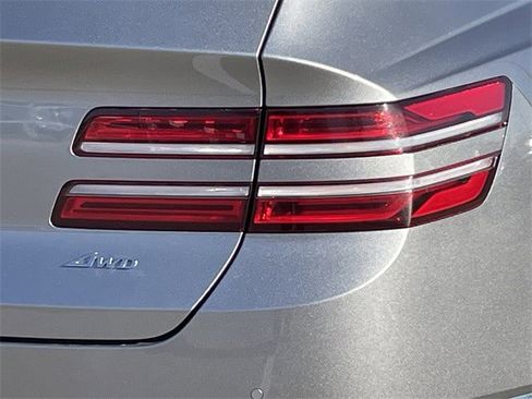 Used 2024 Genesis GV80 2.5T image 6