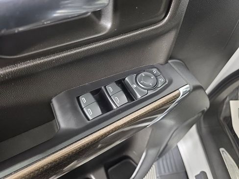 Used 2019 Chevrolet Silverado 1500 RST image 13