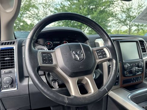 Used 2016 RAM 1500 Laramie w/ Convenience Group AWD/4WD image 11