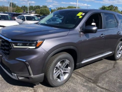 New 2025 Honda Pilot EX-L image 4