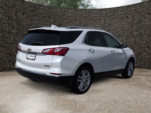 Used 2018 Chevrolet Equinox Premier image 7