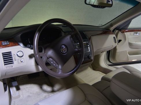 Used 2007 Cadillac DTS Luxury I w/ Trunk Convenience Package image 11