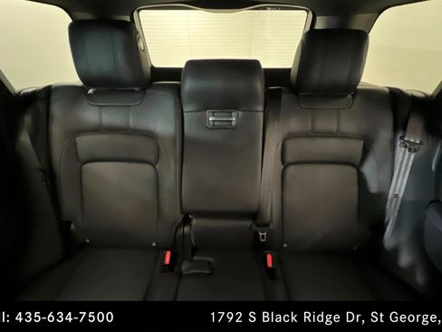 Used 2020 Land Rover Range Rover HSE image 25