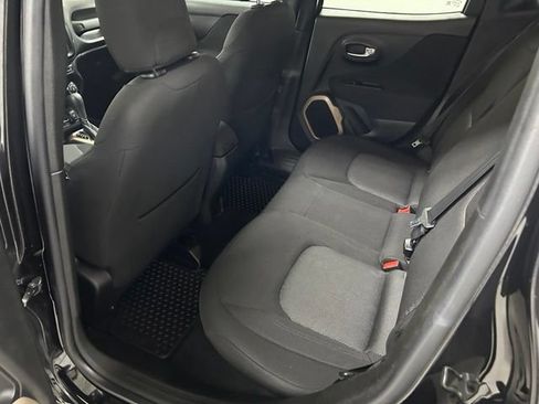 Used 2016 Jeep Renegade Latitude w/ Cold Weather Group AWD/4WD image 15