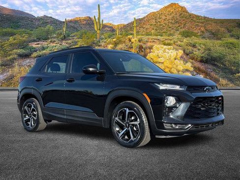 Used 2023 Chevrolet TrailBlazer RS w/ Convenience Package image 2