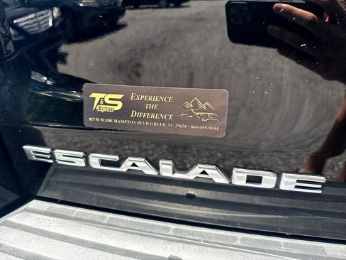 Used 2019 Cadillac Escalade 2WD image 19