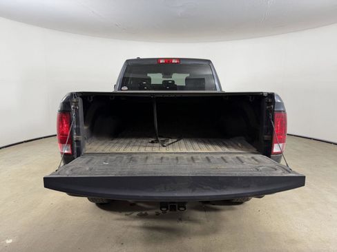 Used 2018 RAM 1500 Express w/ Express Value Package AWD/4WD image 9