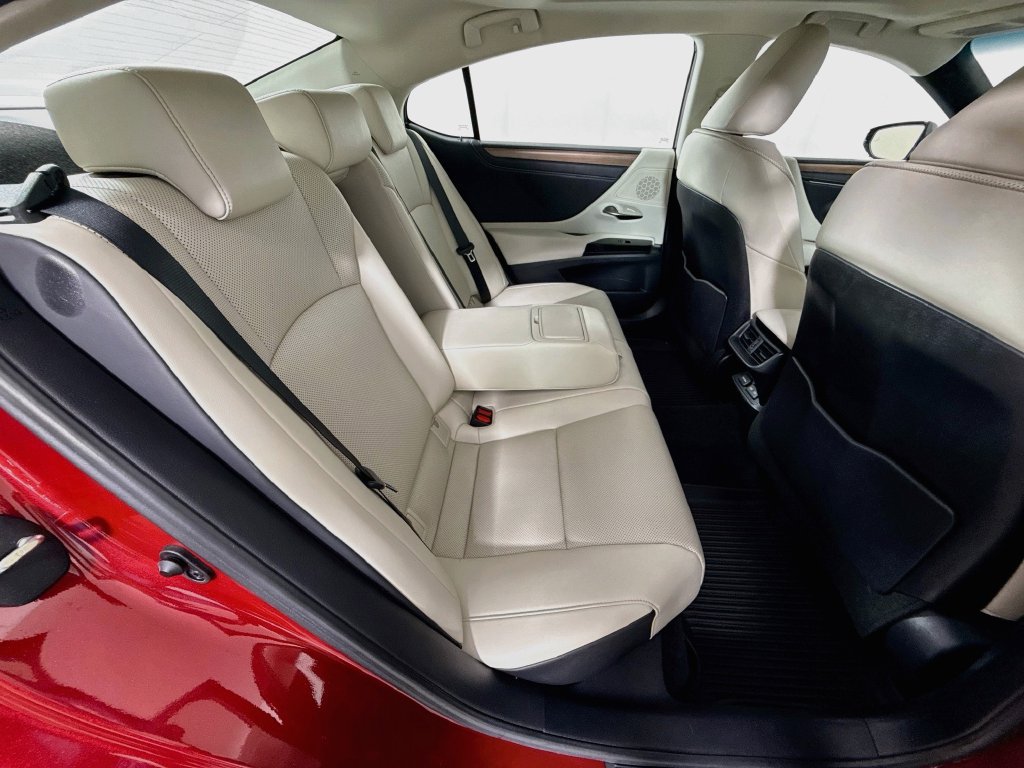Used 2023 Lexus ES 350 w/ Premium Package FWD image 28