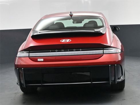 New 2025 Hyundai Ioniq 6 SE image 13