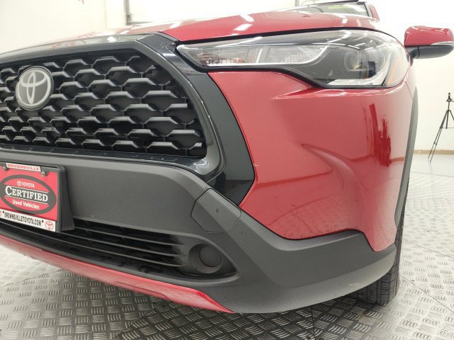 Used 2024 Toyota Corolla Cross LE FWD image 11