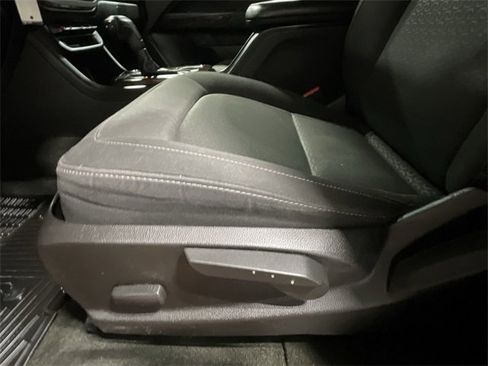 Used 2017 GMC Canyon SLE w/ SLE Convenience Package image 18