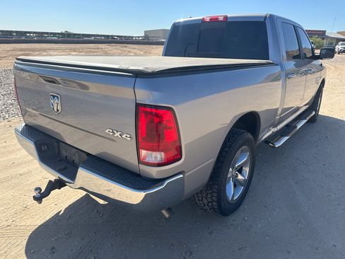 Used 2019 RAM 1500 Classic SLT AWD/4WD image 5