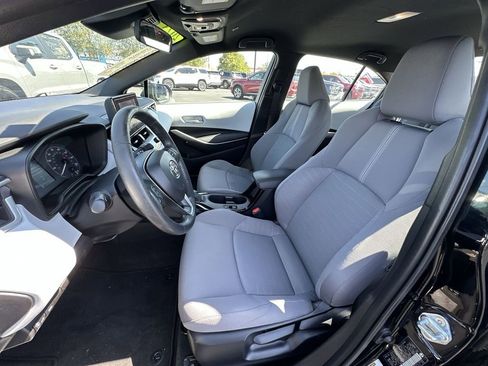 Used 2023 Toyota Corolla SE w/ Carpet Mat Package (TMS) image 11