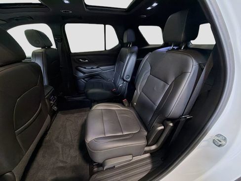 Used 2023 Chevrolet Traverse LT w/ LT Premium Package AWD/4WD image 26