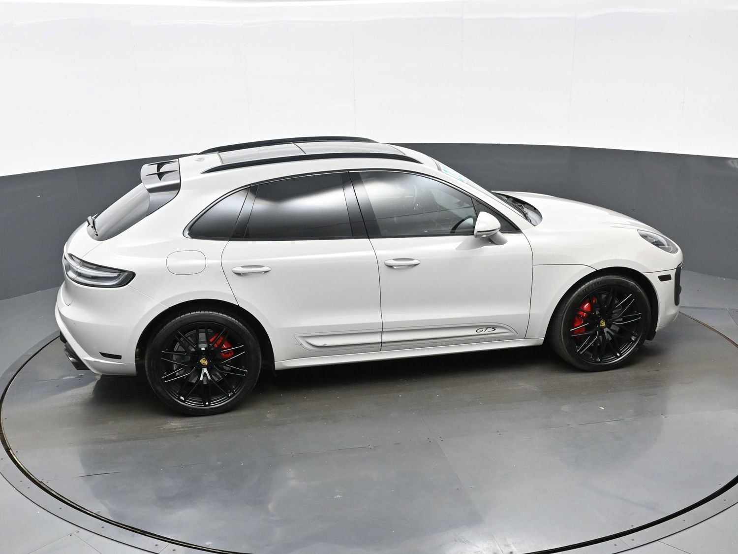 Used 2022 Porsche Macan GTS w/ Premium Package Plus AWD/4WD image 47