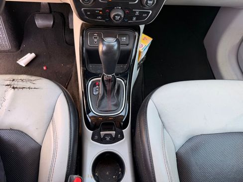 Used 2018 Jeep Compass Limited w/ Safe & Security Group FWD image 11