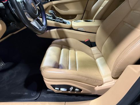 Used 2018 Porsche Panamera 4S AWD/4WD image 20