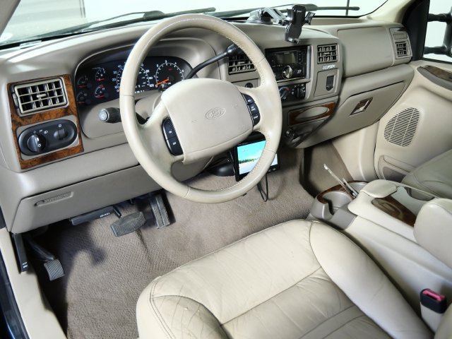 Used 2000 Ford Excursion Limited AWD/4WD image 3