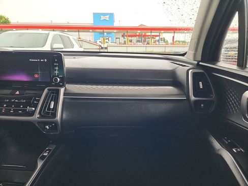 Used 2023 Kia Sorento S w/ Panoramic Sunroof Package FWD image 21