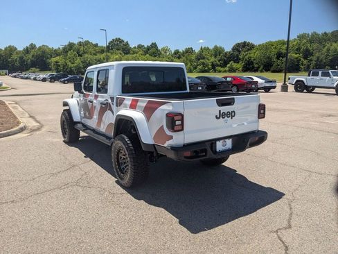 Used 2026 Jeep Gladiator Sport AWD/4WD image 3