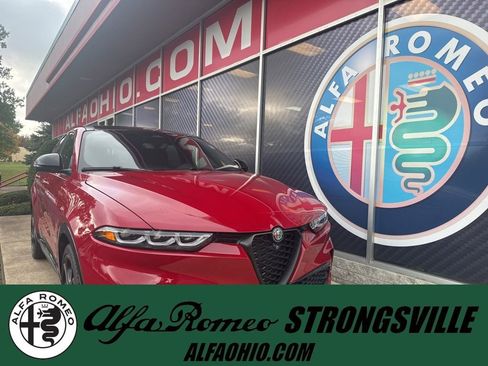 New 2025 Alfa Romeo Tonale AWD/4WD image 1