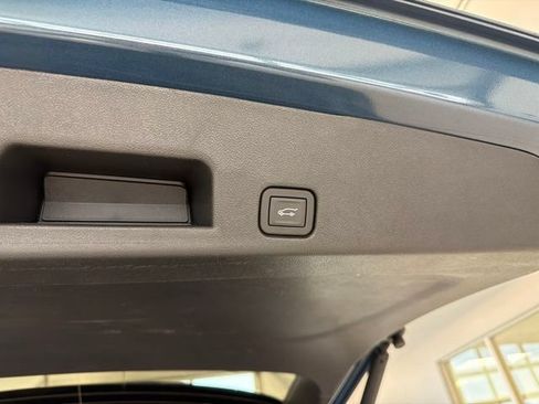 Used 2025 Chevrolet Traverse Z71 w/ LPO, Floor Liner Package AWD/4WD image 19