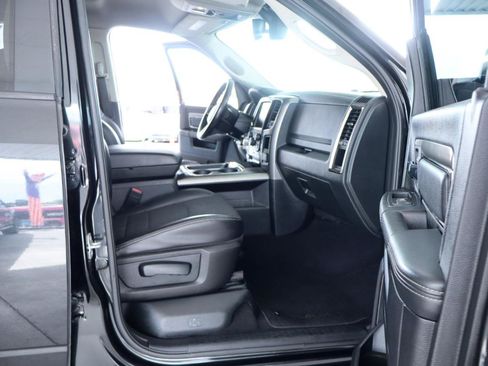 Used 2016 RAM 1500 Sport w/ Black Ram 1500 Sport Group AWD/4WD image 36