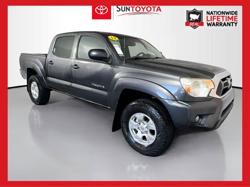 Used 2012 Toyota Tacoma Base image 1