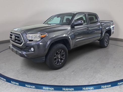 Used 2020 Toyota Tacoma SR5 RWD image 1