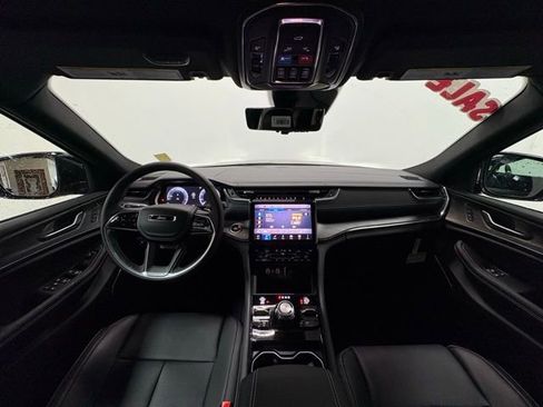 New 2025 Jeep Grand Cherokee L Overland w/ Luxury Tech Group IV image 12