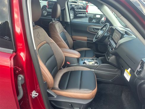 New 2025 Ford Bronco Sport Outer Banks w/ Outer Banks Tech Package+ image 13