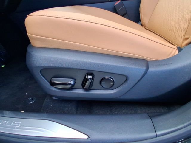 New 2026 Lexus RX 450h AWD w/ Convenience Package image 12